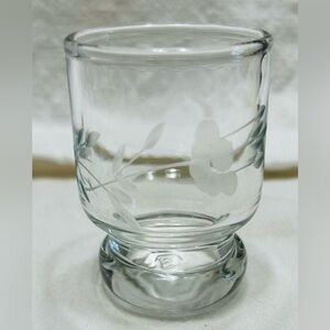 Princess House Heritage punch glass. New condition. Etching is perfect.